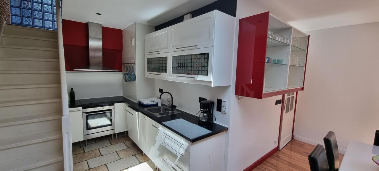 Chambre D'Hotes Sde, Wc Prive Climatise Dans Loft 80M2 Espace Commun Avec Les Habitants Salon Et Cuisine Apartman Toulon Kültér fotó