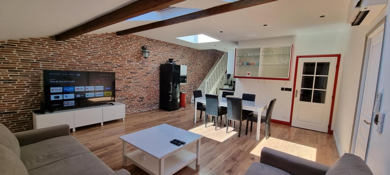 Chambre D'Hotes Sde, Wc Prive Climatise Dans Loft 80M2 Espace Commun Avec Les Habitants Salon Et Cuisine Apartman Toulon Kültér fotó
